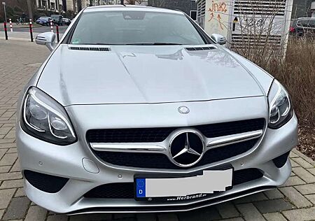 Mercedes-Benz SL 250 SLC 250 SLC 250 d 9G-TRONIC