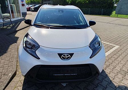 Toyota Aygo (X) Play