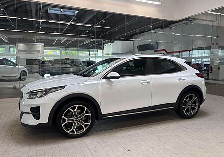 Kia XCeed 1.4 T-GDI OPF SPIRIT KLIMAAUTO NAVI SHZ