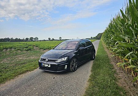 VW Golf GTI Volkswagen Golf GTD DSG Leder Schiebedach und vieles mehr