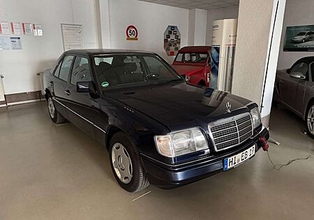 Mercedes-Benz E 200 E-Klasse