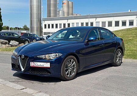 Alfa Romeo Giulia Super * 2-Zonen-Klima* Navi*