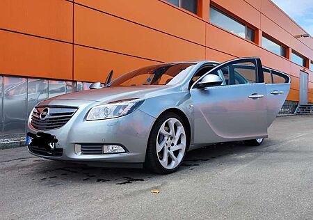 Opel Insignia 2.0 Biturbo 4x4 Led Xenon Navi Memorypaket