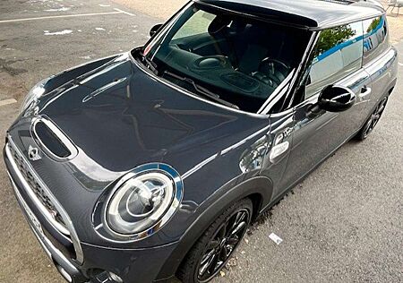 Mini Cooper S Sport-Aut.