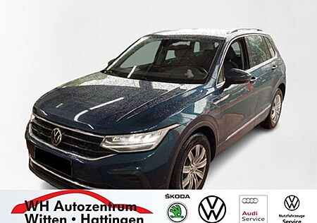 VW Tiguan Volkswagen 1.5 l TSI DSG Life NAVI REARVIEW LED EASY-OPEN ...