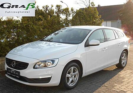 Volvo V60 2.0 T3 (mit erst 64.705 km)
