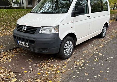 VW T5 Transporter Volkswagen TDI 1.9L