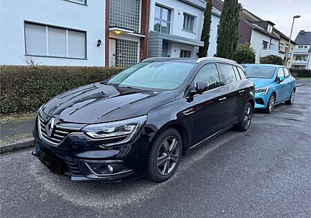 Renault Megane BOSE-Edition 8-fach bereift / Inspektion inkl