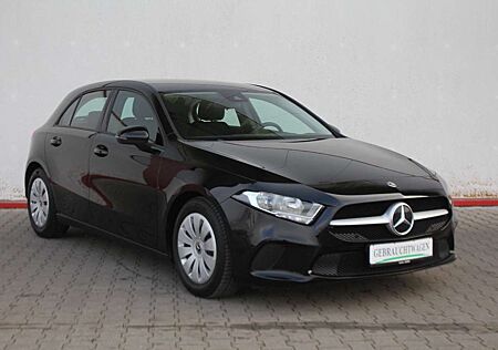 Mercedes-Benz A 160 Apple CarPlay Android 24 Monate Garantie