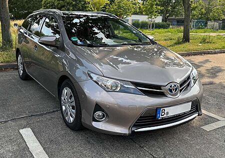 Toyota Auris 1.8 VVT-i Hybrid Automatik Touring Sports Li