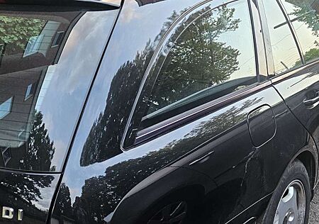 Mercedes-Benz E 220 T CDI Automatik Elegance DPF