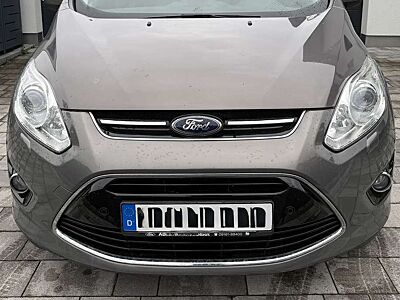 Ford Grand C-Max Grand C-MAX 1.6 EcoBoost Start-Stop-System Titaniu