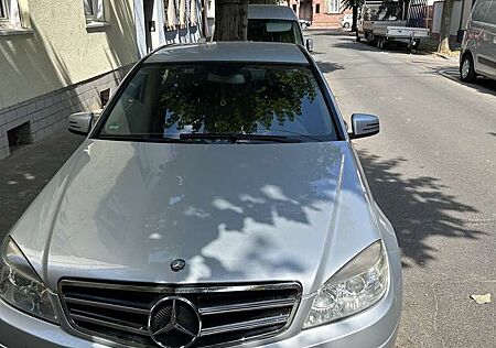 Mercedes-Benz C 180 CGI Automatik BlueEFFICIENCY