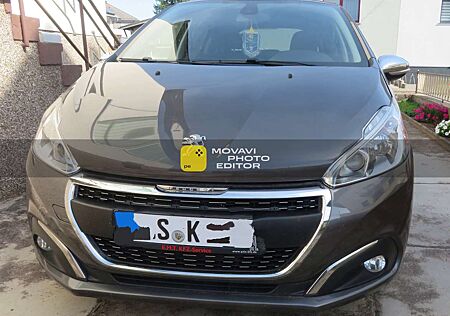 Peugeot 208 Signature 110PS, Garantie bis 08/26!!!