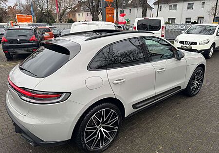 Porsche Macan T Sport-Chrono F1 Panorama Vollleder Navi Kamera
