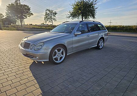 Mercedes-Benz E 320 T CDI (211.226) Avantgarde 1 Vorbesitzer