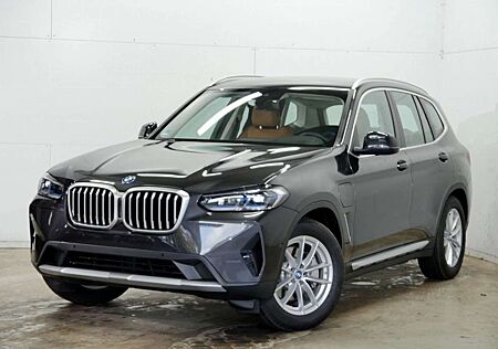 BMW X3 xDrive 30 e Sport Laser HeadUp AHK Kam. Sound