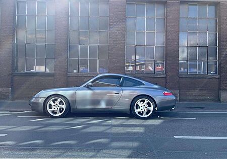 Porsche 996 911 Carrera