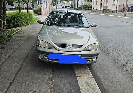 Renault Megane 1.4 RT