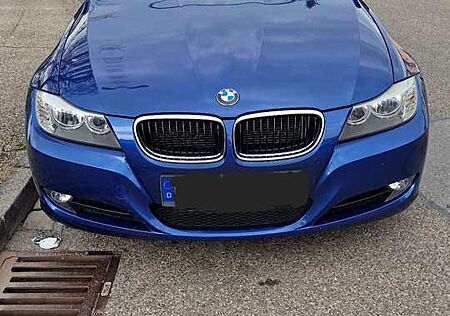 BMW 320d 320 DPF Touring Aut.