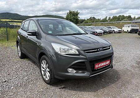 Ford Kuga Titanium--1.HAND--NUR 111043KM