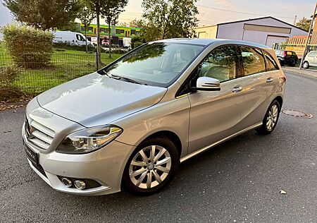 Mercedes-Benz B 180 *Leder*Klima*Automatik*Erst 51TKM*Tüv NEU!
