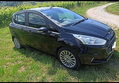 Ford B-Max 1.0 EcoBoost Titanium