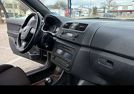 Skoda Fabia 1.4 TSI Combi DSG RS