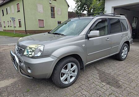 Nissan X-Trail 2.2 dCi 4x4 Columbia