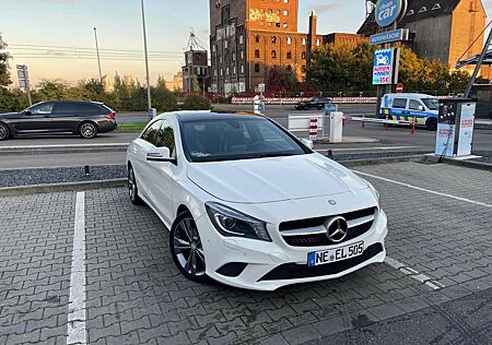 Mercedes-Benz CLA 180 CLA Diesel (CDI) d Orange Art Edition