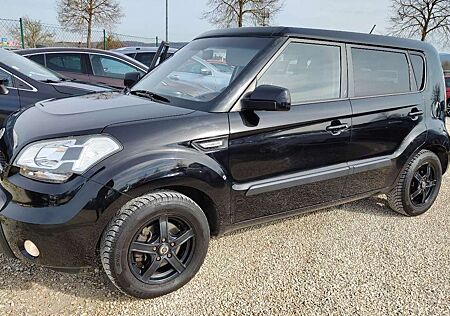 Kia Soul Black Collection 1.6 CRDi -8xAlu* TÜV NEU*
