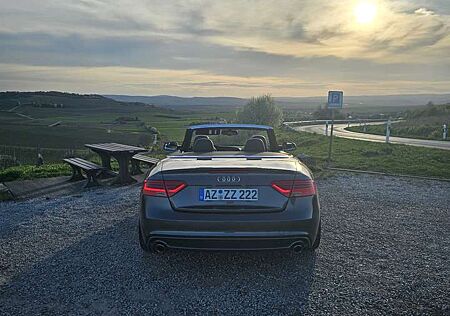 Audi A5 Cabrio 3.0 TDI DPF quattro S tronic