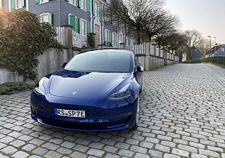 Tesla Model 3 LR Allradantrieb, Carbon, Boost