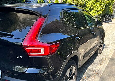 Volvo XC 40 XC40 XC40 B3 B DKG Plus Dark