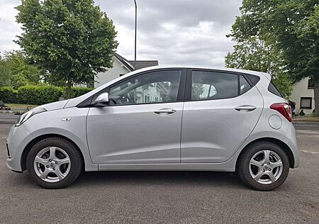 Hyundai i10 FIFA World Cup Edition