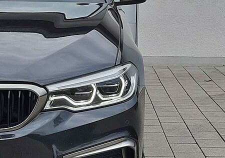 BMW 550 i xDrive Limo/S-Dach/LED/360°/HuD/DigitC/20"
