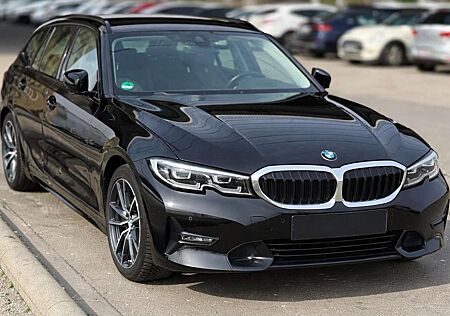 BMW 320 dA Touring Sport Line AHK HeadUp Navi. Garantie