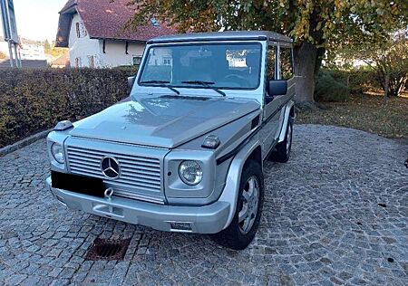 Mercedes-Benz G 320