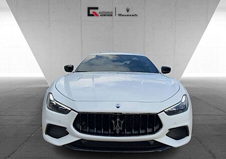 Maserati Ghibli V6 3.0BiTurbo Modena S Q4 Modelljahr 2022