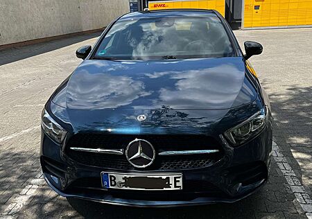 Mercedes-Benz A 250 e 8G-DCT AMG Line