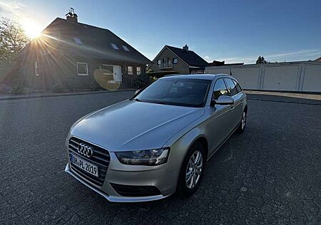 Audi A4 Avant 2.0 TDI DPF multitronic Attraction