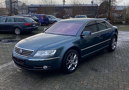VW Phaeton Volkswagen V10TDI 4 MOTION