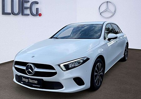 Mercedes-Benz A 180 d Kompakt KAM PDC SpurH AUT LM KlimaA LED