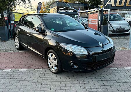 Renault Megane III Lim. 5-trg. Dynamique 1.9dCi*Navi*EU5