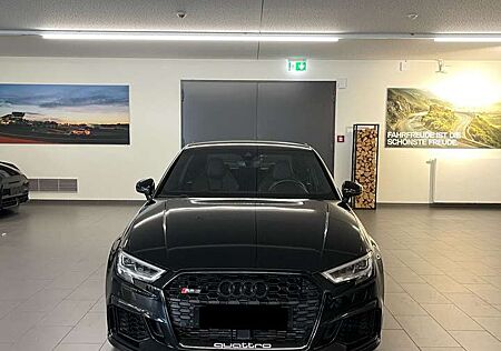 Audi RS3 Limousine S tronic