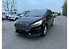 Ford S-Max Titanium