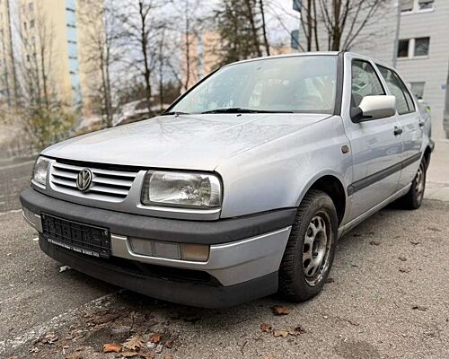 Volkswagen Vento 1.8 CLX *SCHIEBEDACH*SERVO*EURO 2*