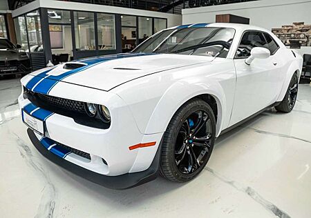 Dodge Challenger 5,7 HEMI V8 Widebody Leder Top