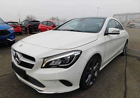 Mercedes-Benz CLA 180 CLA180CDI Urban*AUTOM.*PANORAMA*NAVI*KEYLESS*LED