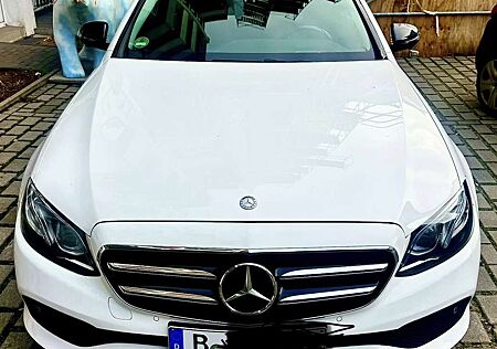 Mercedes-Benz E 220 d (213.004)